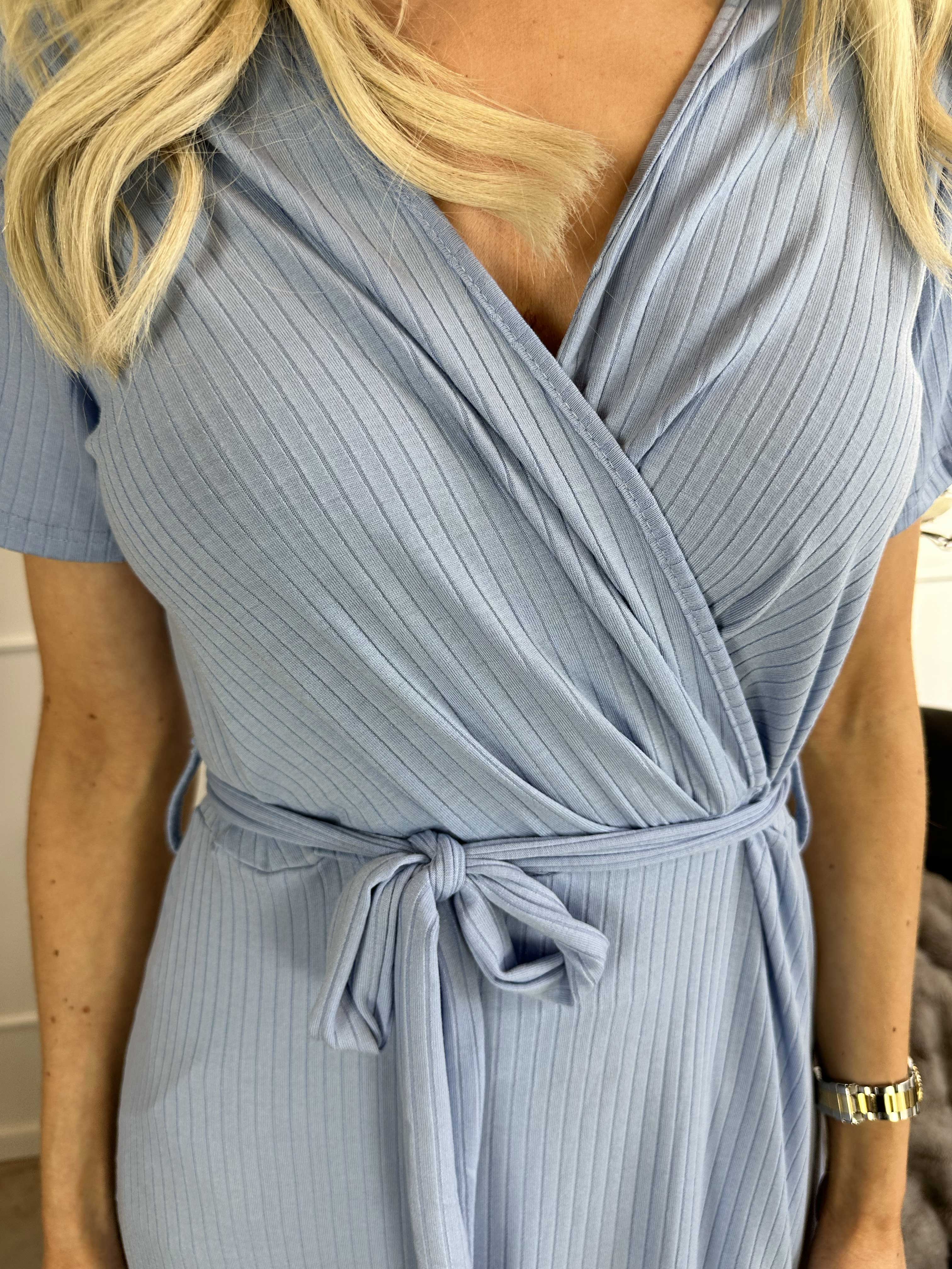 Elene - Lang kjole med bindebånd i taljen